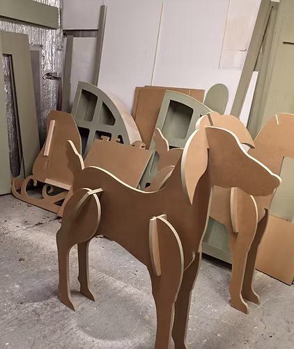 Dog cut out fully collapsable