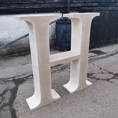 3D letters / one table