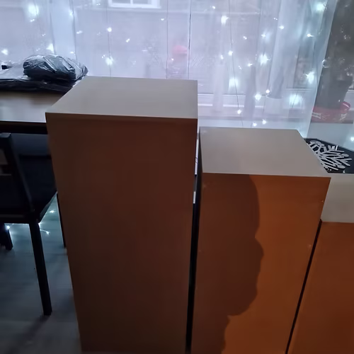 SQUARE plinths